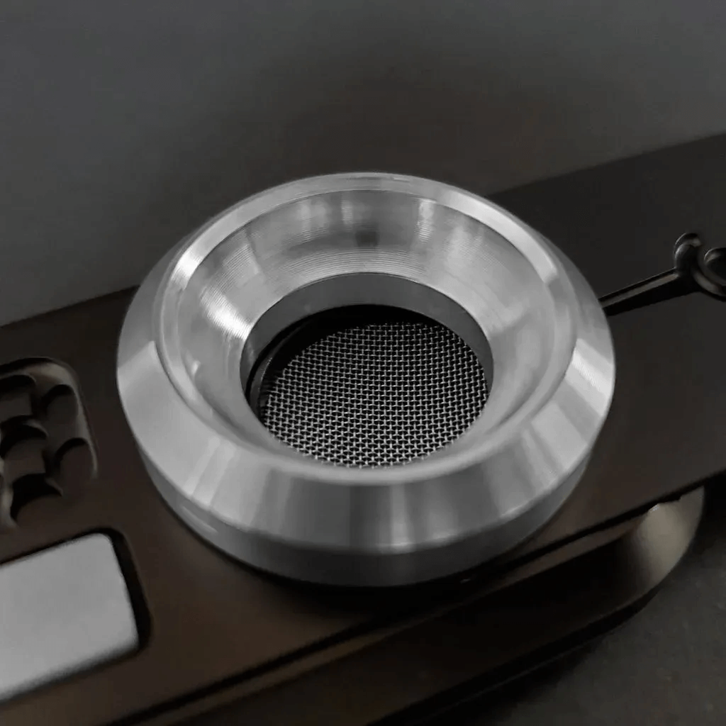 Silver Party Bowl attached to black Genius Pipe – zoomed on bowl.