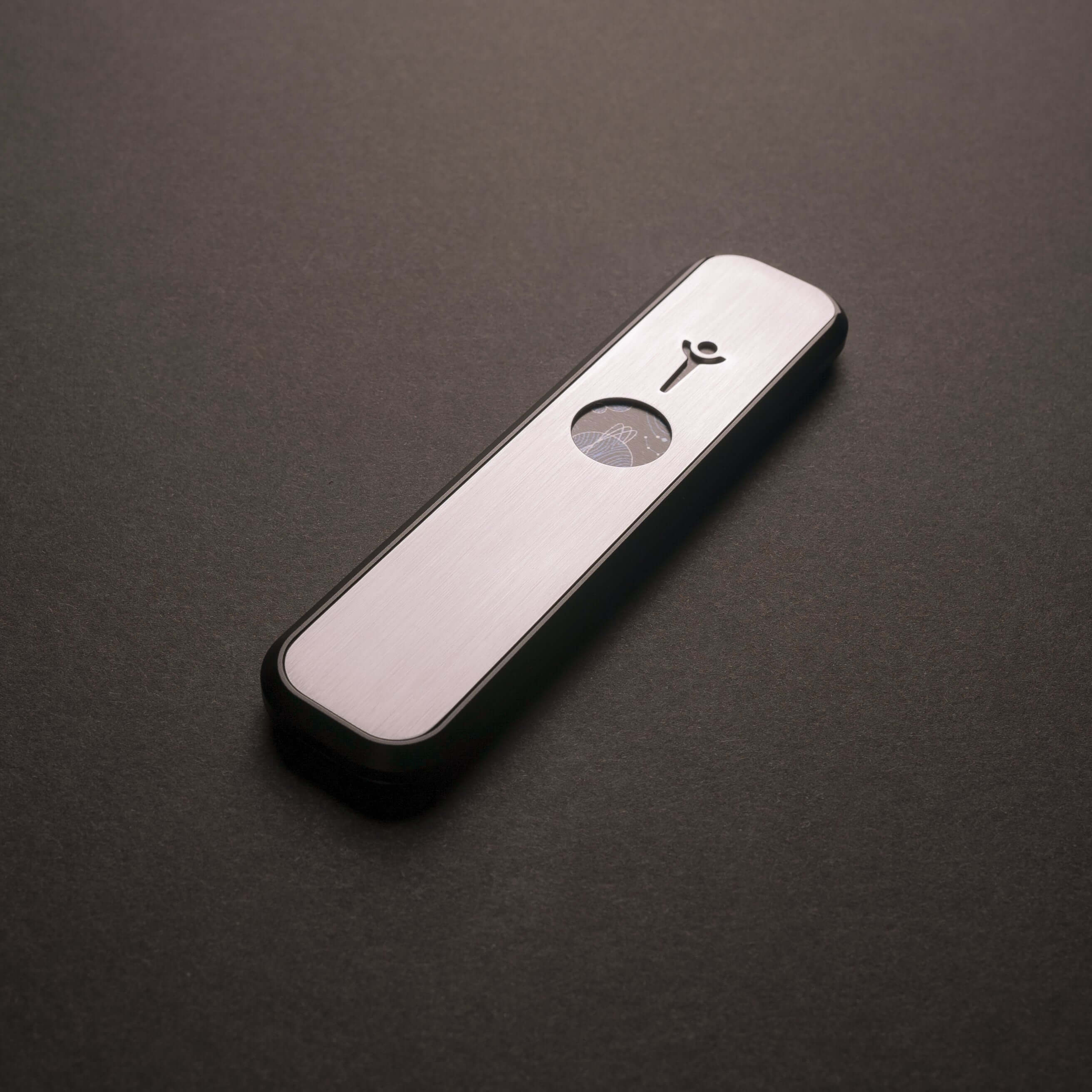 Genius Pipe – Through The Universe edition closed on felt tabletop.